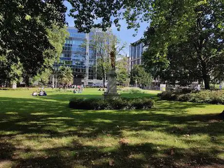 Photo de Square de Meeûs