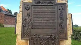 Photo de Contalmaison Cairn