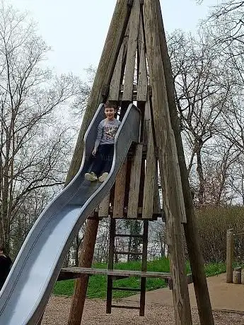 Photo de Aire de jeux enfants