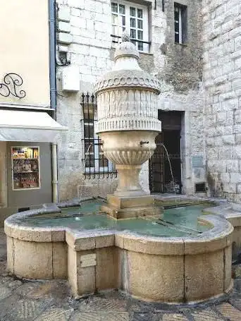 Fontaine Peyra