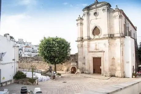Photo de Church of the Most Holy Trinity