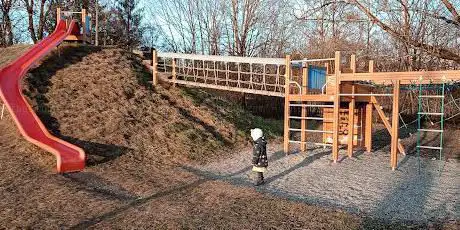 Spielplatz Labyrinth