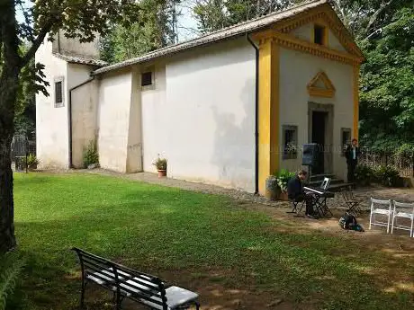 Photo de Church of Saint Mary of Grace