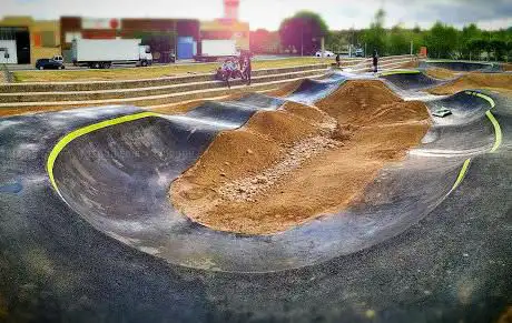 Photo de Pumptrack San Adrián zuinbikeparks Poolsport