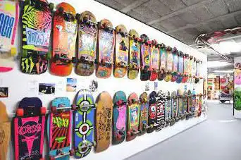 Photo de The Disturb House Museum skateshop skateboard musée France Lyon