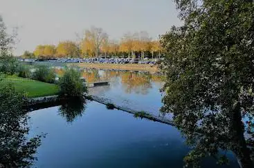 Photo de Promenade au bord du canal