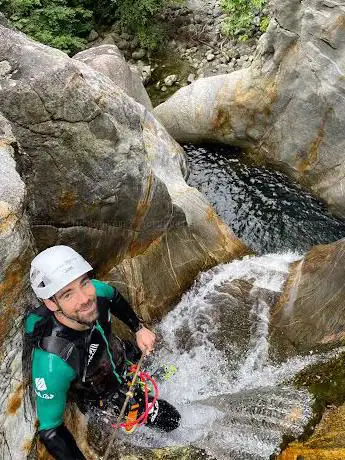 Photo de EPIC Canyon - Canyoning Tessin - Adventure