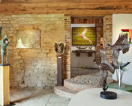 Photo de Talos Art Gallery & Sculpture Garden