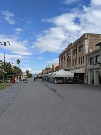 Photo de Piazza MASSIMO D'AZEGLIO