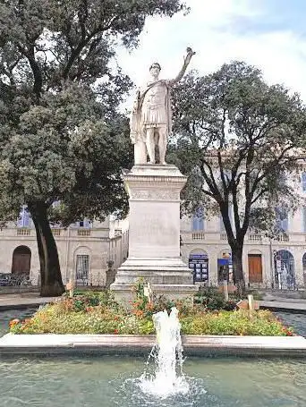 Photo de Square Antonin