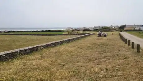 Tables de pique nique avec vue sur la mer