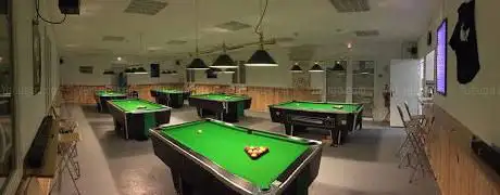 Photo de SALLE de BILLARDS