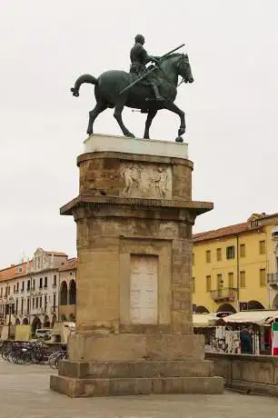 Monument équestre à Gattamelata