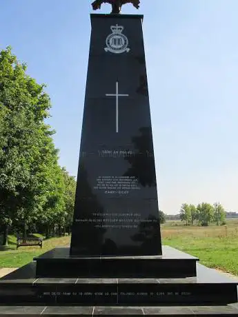 Photo de Purley Way War Memorial