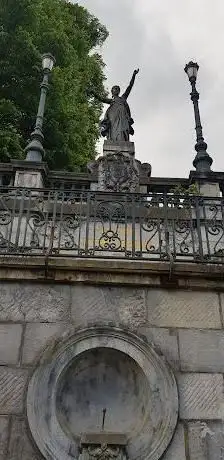 Photo de Les escaliers de la paix