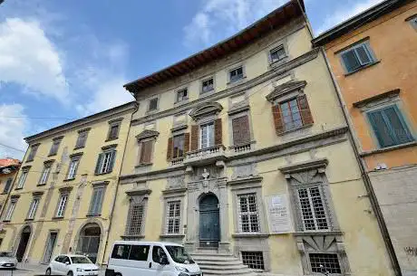 Quaratesi Palace
