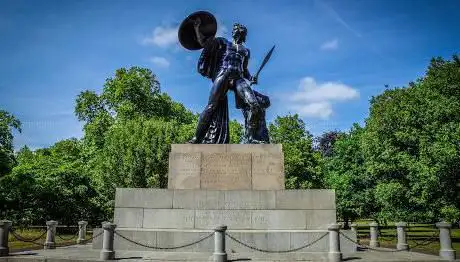 Photo de Statue of Achilles