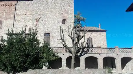 Il Castello Di Pietra De Giorgi