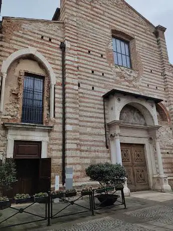 Photo de Église Saint Jean l'évangéliste