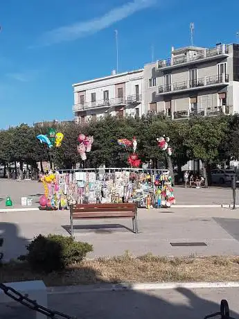 Photo de Piazza XX Settembre
