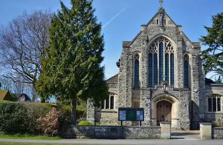 Photo de St Michael & All Angel's Church