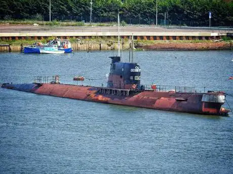 Photo de Black Widow Russian Cold War Submarine