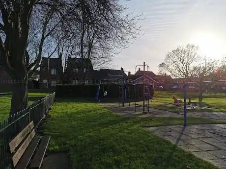 Photo de Snowden Pavilion and Sports Field