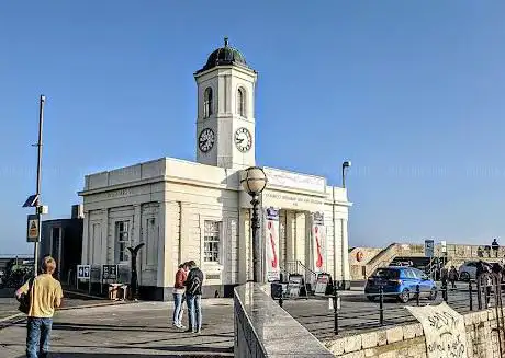 Thanet Visitor Information Centre shop & left luggage service