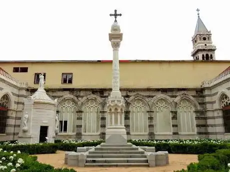 Photo de Panteón de los hombres ilustres