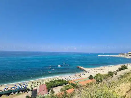 Photo de Spiaggia di Vardano
