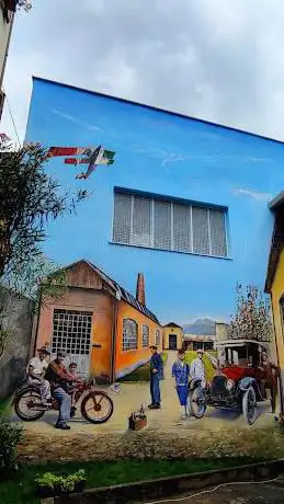Photo de Murales Moto Guzzi first factory