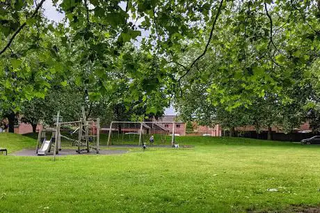 Sherwood Avenue Play Area