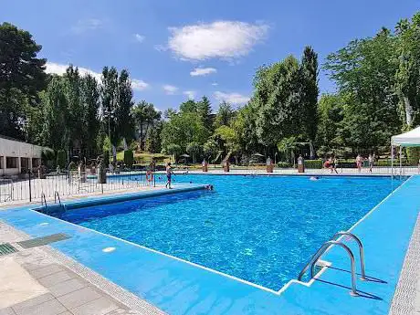Photo de Piscinas Municipales de San Roque