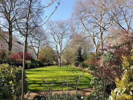 Photo de Eaton Square Garden