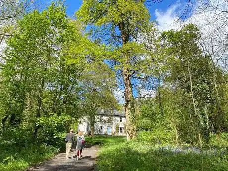 Photo de Blackhill Woods Retreat