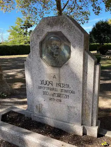 Photo de Monument Joseph Poux