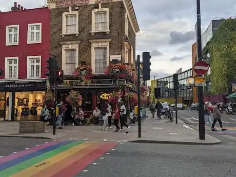 Photo de Rainbow Crossing