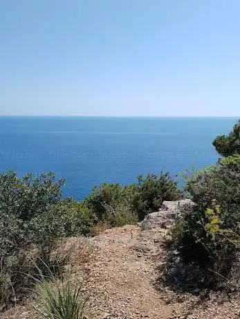Photo de Belvedere Montagna Spaccata - veduta sulla falesia