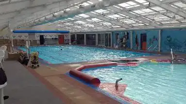 Bronwydd Swimming Pool