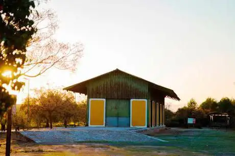 Photo de Antigua estación del ferrocarril de Alcaudete.