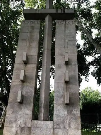 Photo de Cruz de los CaÃ­dos