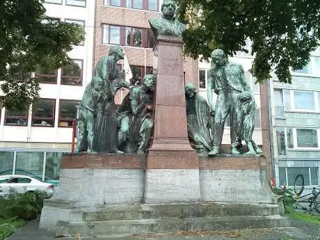 Monument Edouard Remy