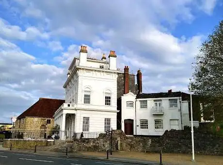 Photo de Corner Tower