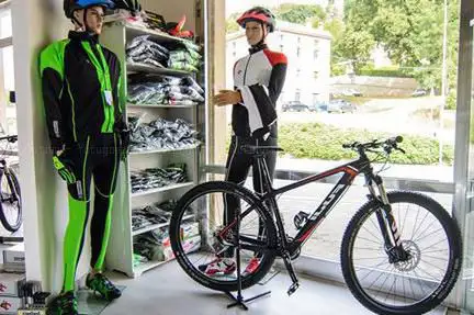 Photo de DEKO SPORTS UK LTD | Cycling Clothing | Cycling Wears