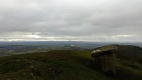 Photo de Midsummer Hill