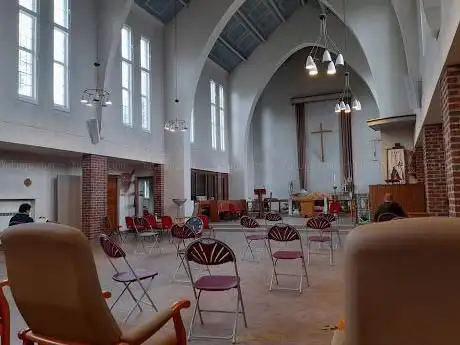 Photo de St Edward The Confessor C Of E Church