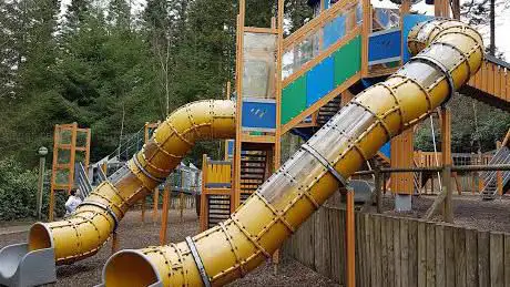 Photo de Adventure Playground
