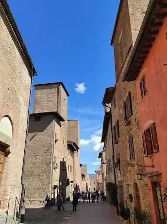 ToscaNo Strano