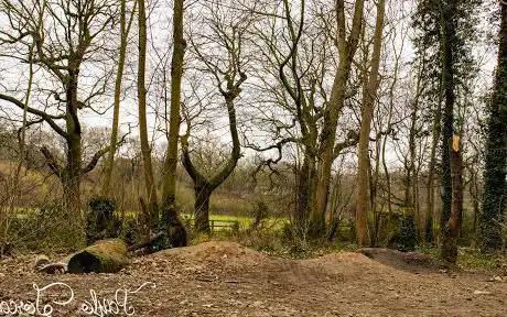 Photo de Davy Down footpath entrance