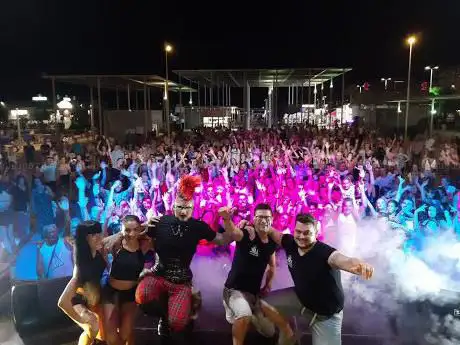 Photo de LOU pub·disco·show